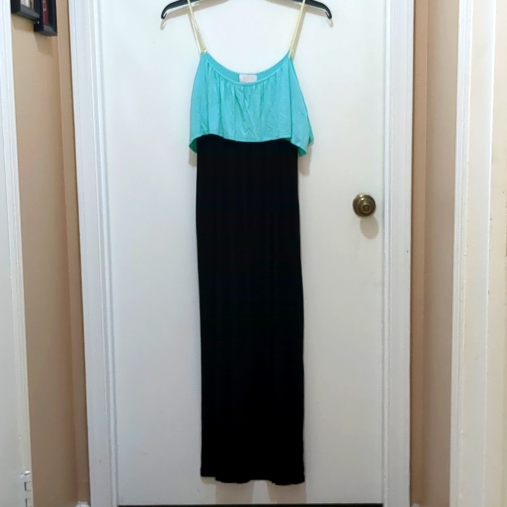Coveted Clothing Black Turquoise Semi stretch Dress Size L New with No Tag